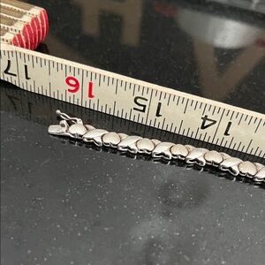 Elegant Silver necklace 1 oz hearts and kisses (x) vintage